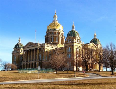 what state has the capital des moines|Des Moines: History .